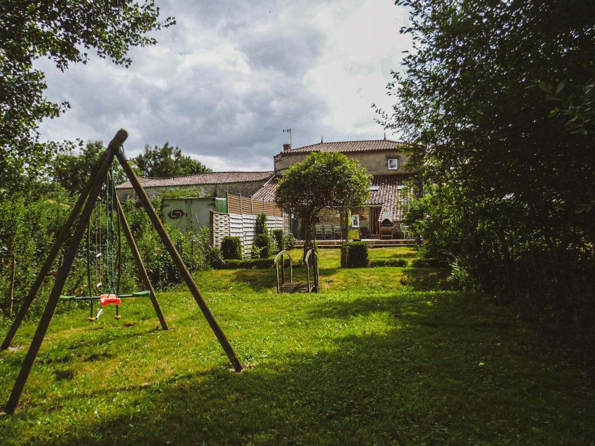 La Laujere Ivie - Gite & Piscine Privative Saint-Hilaire-du-Bois  Dış mekan fotoğraf