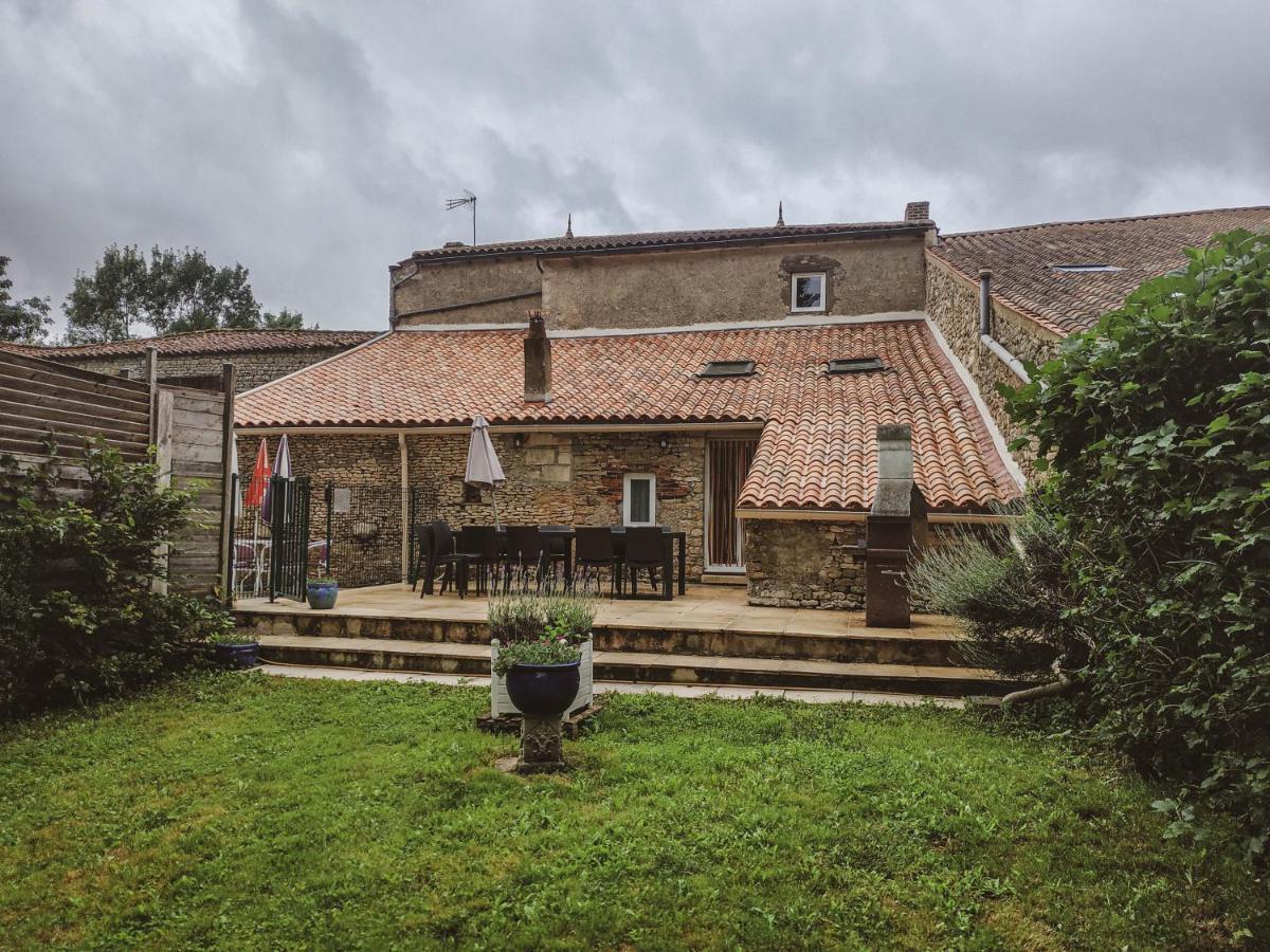 La Laujere Ivie - Gite & Piscine Privative Saint-Hilaire-du-Bois  Dış mekan fotoğraf